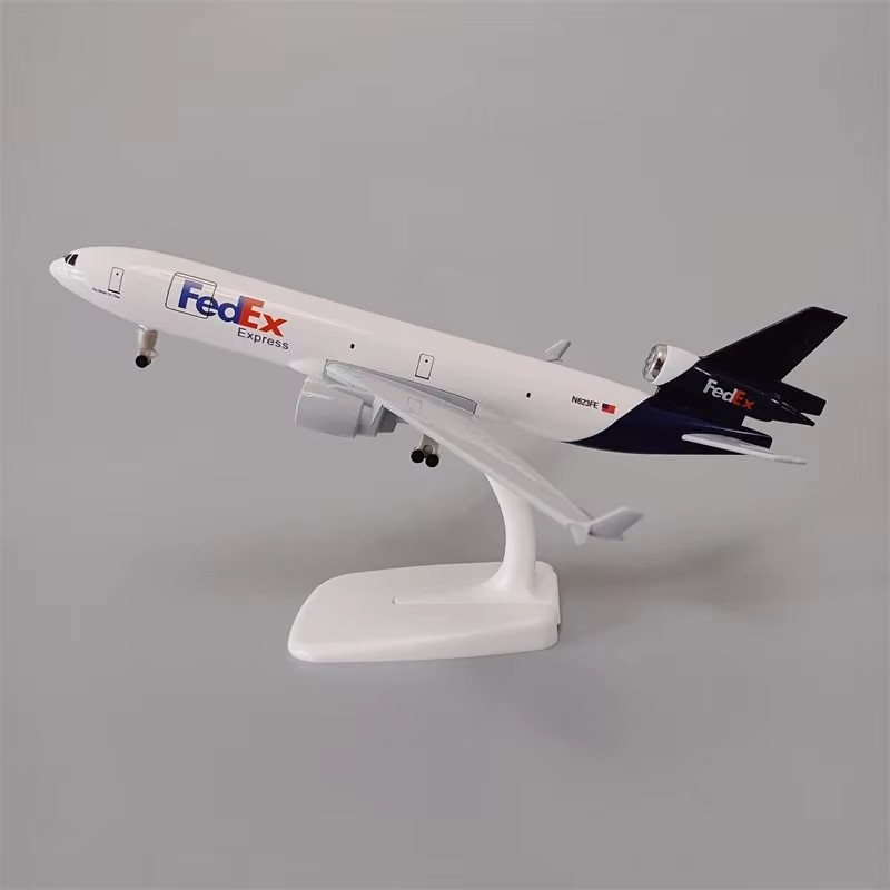 Modelo de avión 20cm Air Fedex - Model Kit Centaur reseña y precio